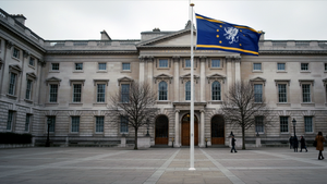 Flagge Albernias vor Regierungsgebäude