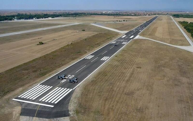 Datei:Vojni Aerodrom Duranje.jpeg